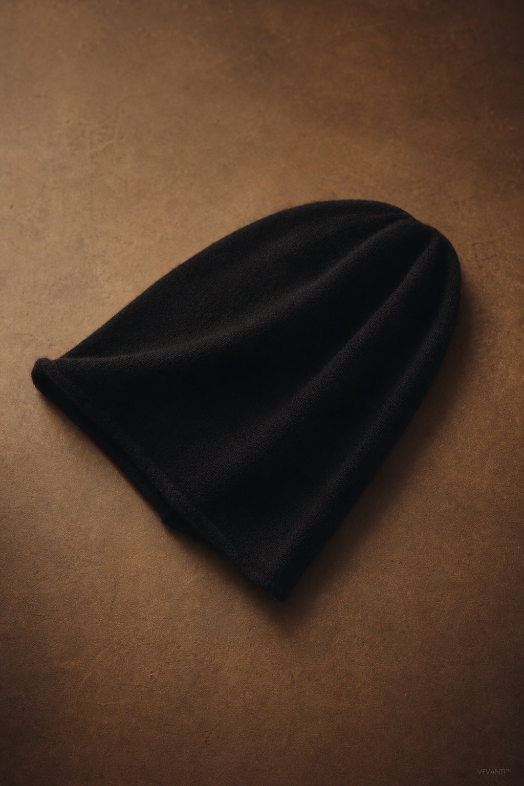 Oslo Cashmere Knit Beanie — Black, studio product shot